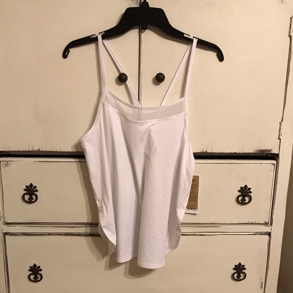 Athleta Strappy back Chi tank.